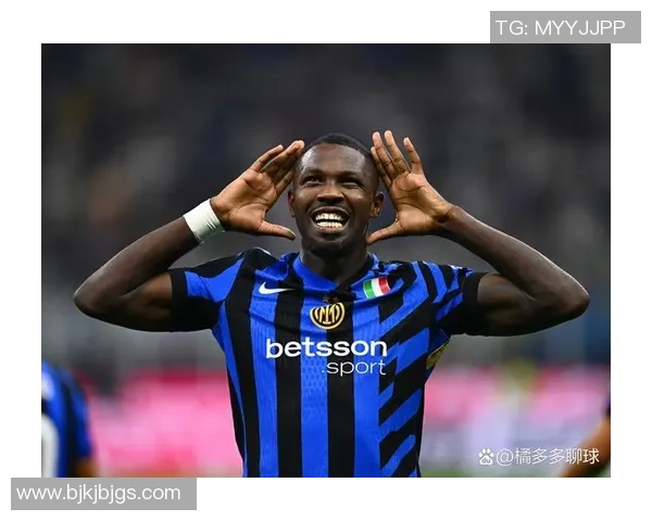 哪些世界知名球星会踢足球用英语表达全解析